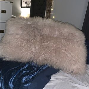 Z Galleries grey lumbar Mongolian pillow